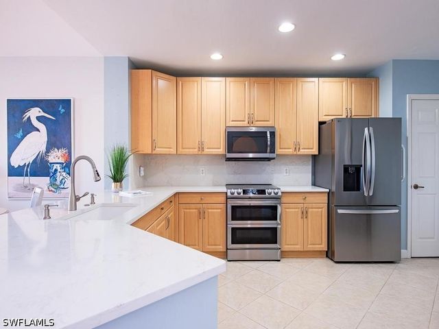 3049 Driftwood WAY 3803, Naples, FL 34109