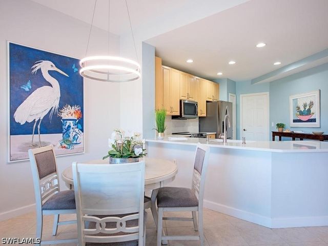 3049 Driftwood WAY 3803, Naples, FL 34109