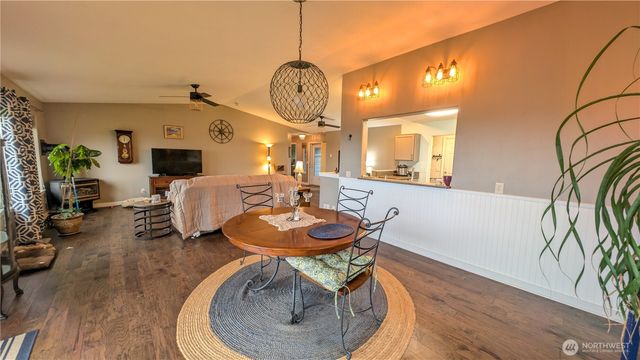 32805 J Place, Ocean Park, WA 98640