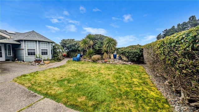 32805 J Place, Ocean Park, WA 98640