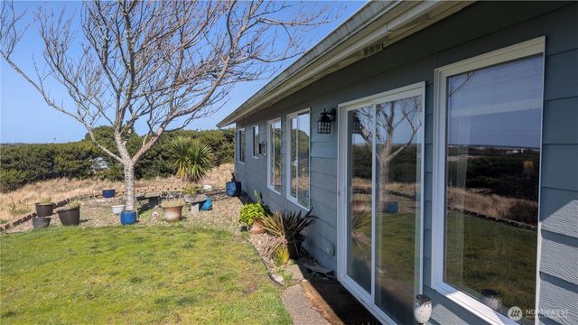 32805 J Place, Ocean Park, WA 98640