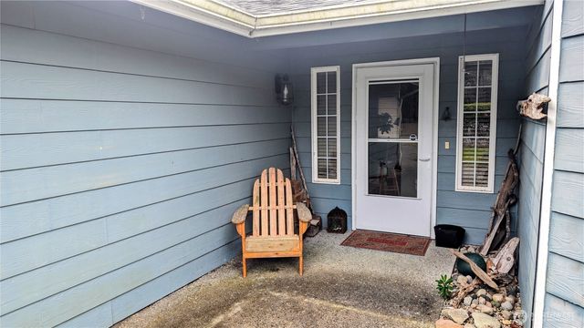 32805 J Place, Ocean Park, WA 98640