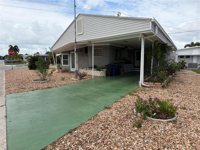 5066 PEBBLE BEACH AVENUE, Sarasota, FL 34234