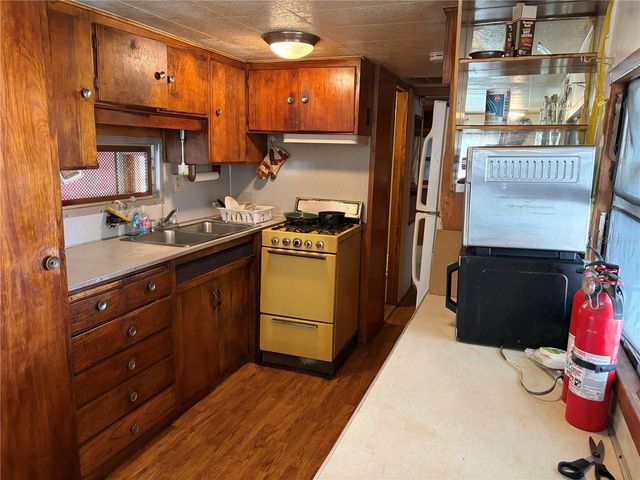 5066 PEBBLE BEACH AVENUE, Sarasota, FL 34234