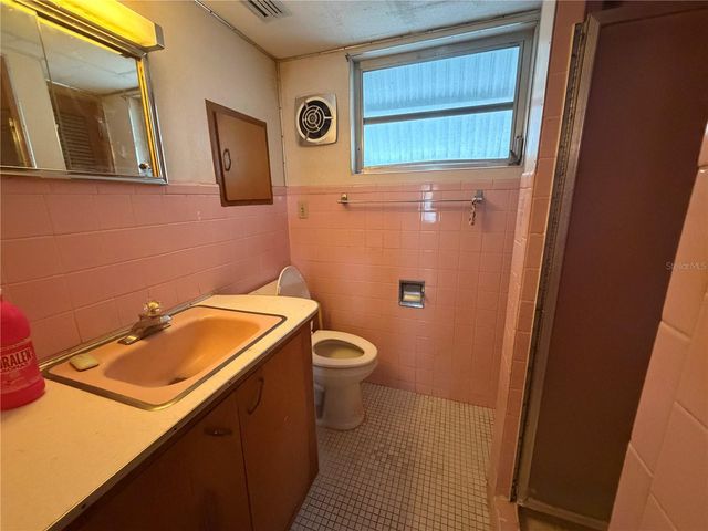 5066 PEBBLE BEACH AVENUE, Sarasota, FL 34234