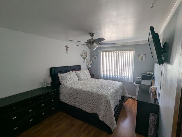 2S758 Winchester Circle 3, Warrenville, IL 60555