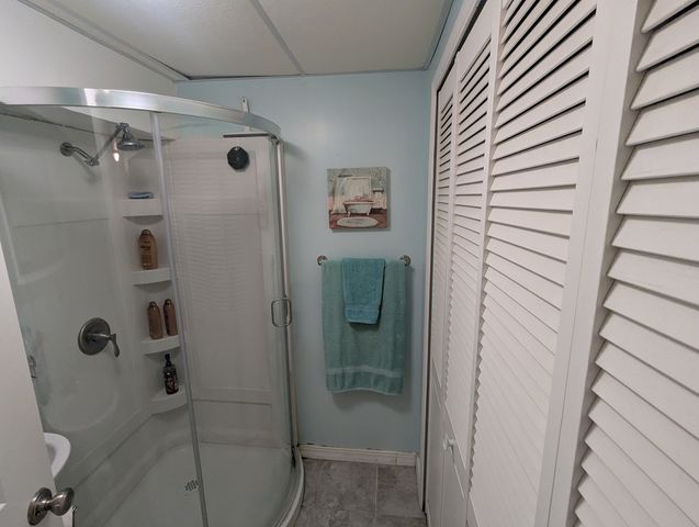 2S758 Winchester Circle 3, Warrenville, IL 60555