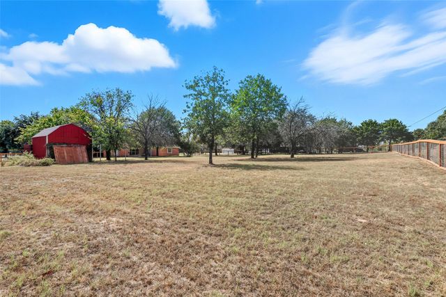 1541 County Road 318, Glen Rose, TX 76043