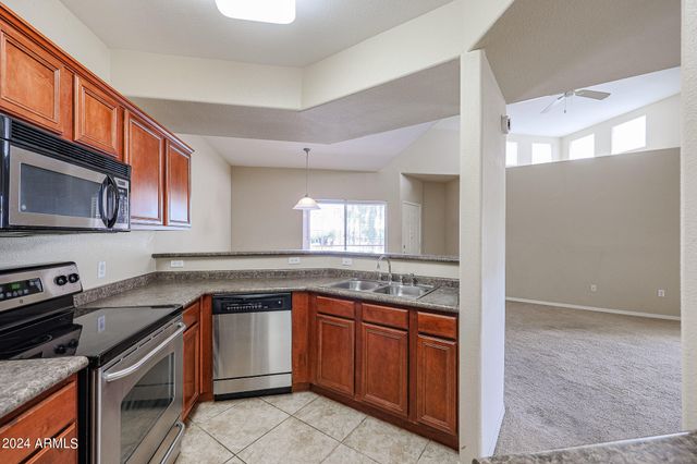 17017 N 12TH Street 2008, Phoenix, AZ 85022