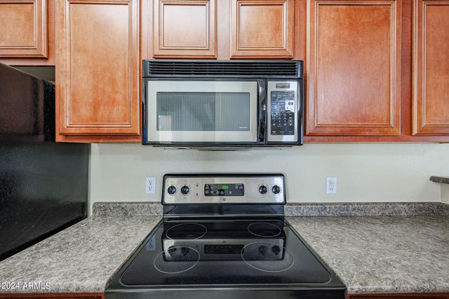 17017 N 12TH Street 2008, Phoenix, AZ 85022