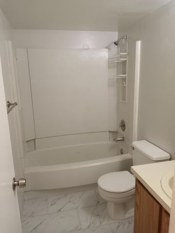 2771 Riverside Drive 210-a, Coral Springs, FL 33065