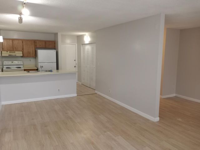 2771 Riverside Drive 210-a, Coral Springs, FL 33065