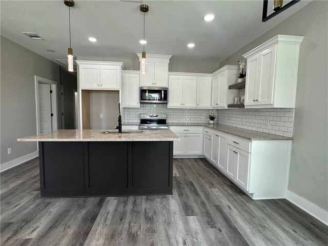 1514 DANSBY Street, Bryan, TX 77803