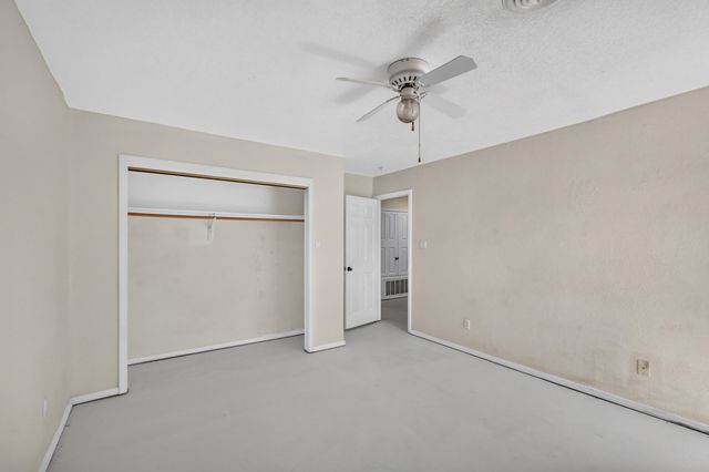 21 Shadow View Road, Los Lunas, NM 87031