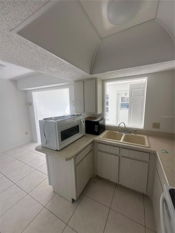 4158 TAMIAMI TRAIL B1, Port Charlotte, FL 33952