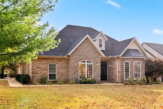 1080 Thornridge Road, Bentonville, AR 72713