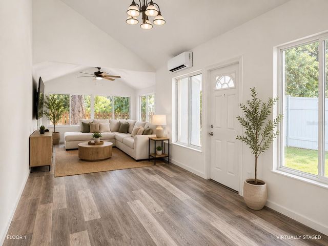 1044 NIN STREET, Orlando, FL 32835