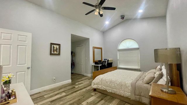 1044 NIN STREET, Orlando, FL 32835