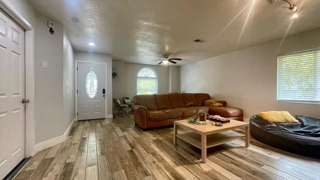 1044 NIN STREET, Orlando, FL 32835