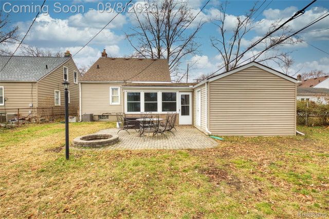415 S Campbell Road, Royal Oak, MI 48067