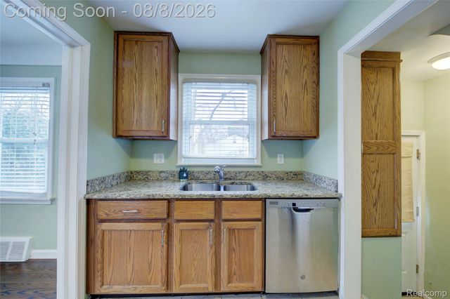 415 S Campbell Road, Royal Oak, MI 48067