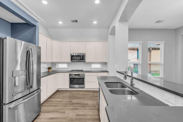 14320 N Summerchase Circle, Willis, TX 77318