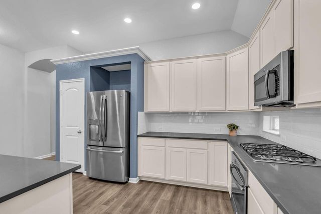 14320 N Summerchase Circle, Willis, TX 77318