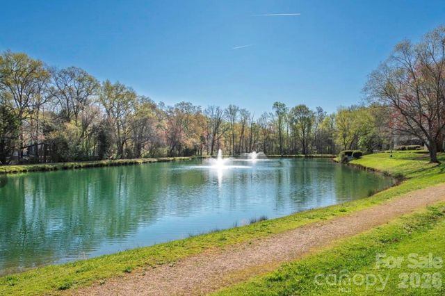7100 Winery Lane, Charlotte, NC 28227