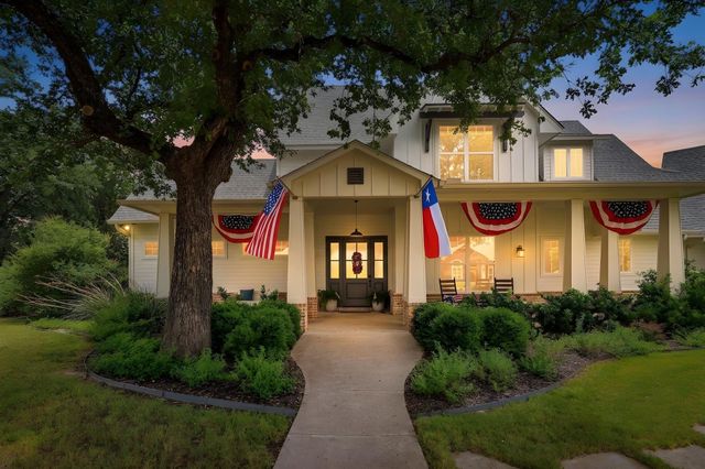533 S Sugartree Drive, Lipan, TX 76462