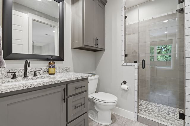 533 S Sugartree Drive, Lipan, TX 76462