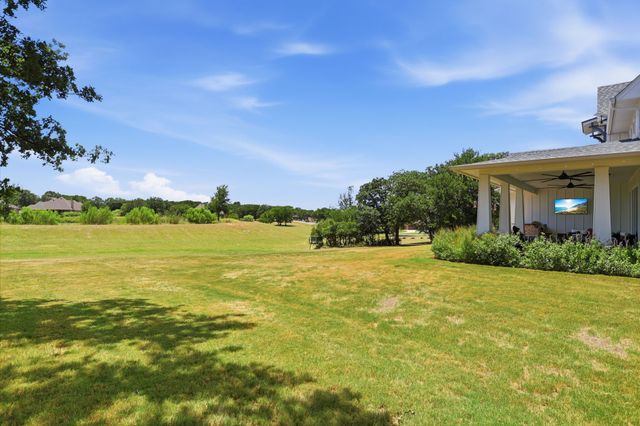 533 S Sugartree Drive, Lipan, TX 76462
