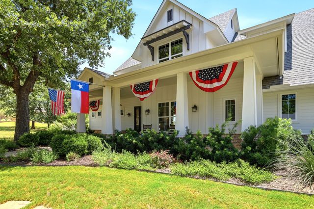 533 S Sugartree Drive, Lipan, TX 76462