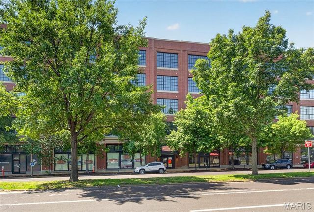 4100 Forest Park Avenue 424, St Louis, MO 63108