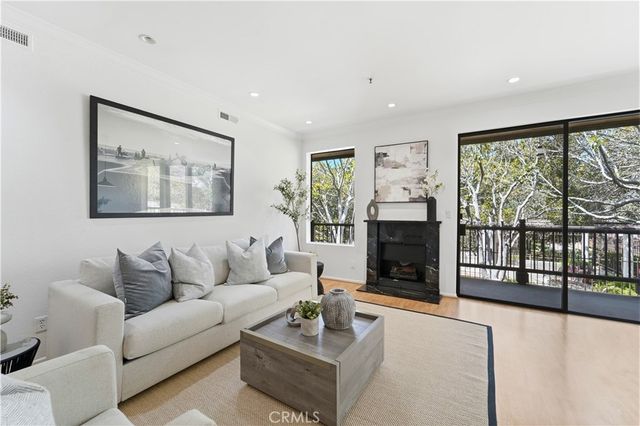 2559 Plaza Del Amo 202, Torrance, CA 90503