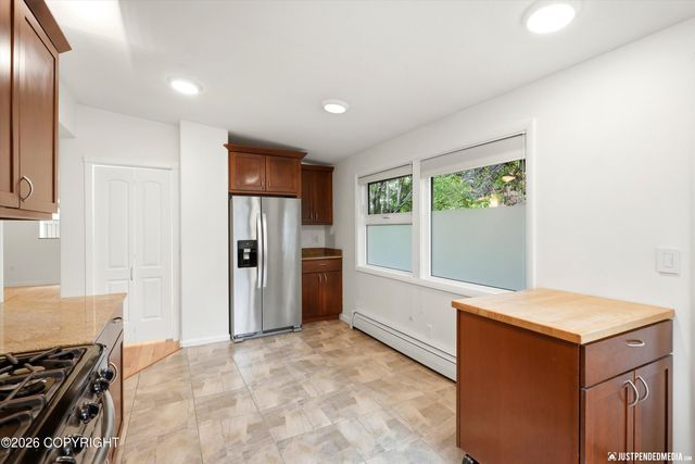 3601 Knik Avenue, Anchorage, AK 99517