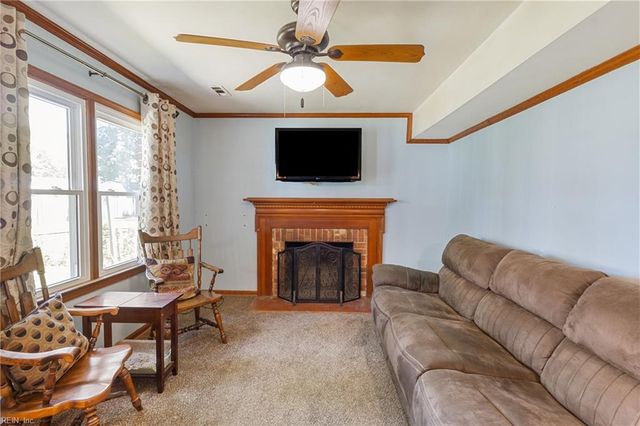 380 Belgrave RD, Newport News, VA 23602