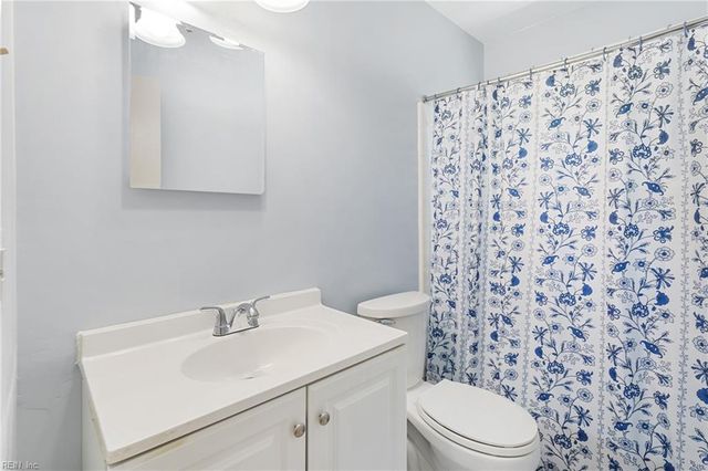 380 Belgrave RD, Newport News, VA 23602