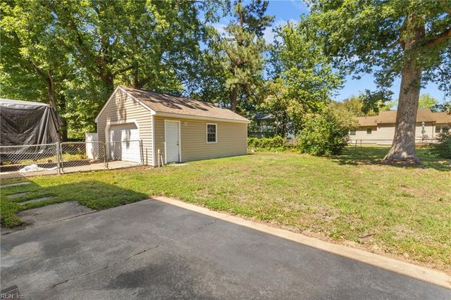 380 Belgrave RD, Newport News, VA 23602