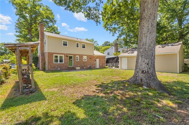 380 Belgrave RD, Newport News, VA 23602
