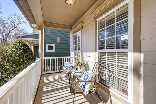 8710 Gauphin Pl, Nashville, TN 37211