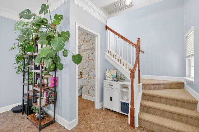 8710 Gauphin Pl, Nashville, TN 37211