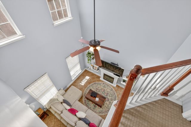 8710 Gauphin Pl, Nashville, TN 37211