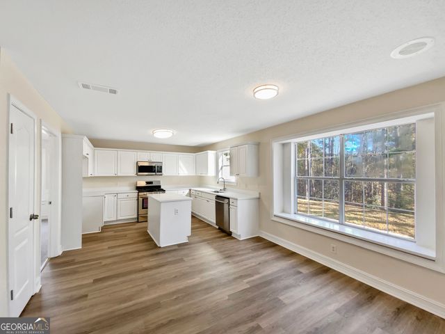 12334 Manson Glass Court, Fayetteville, GA 30215