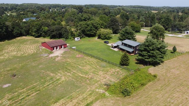 7656 S Becks Grove Road, Freetown, IN 47235
