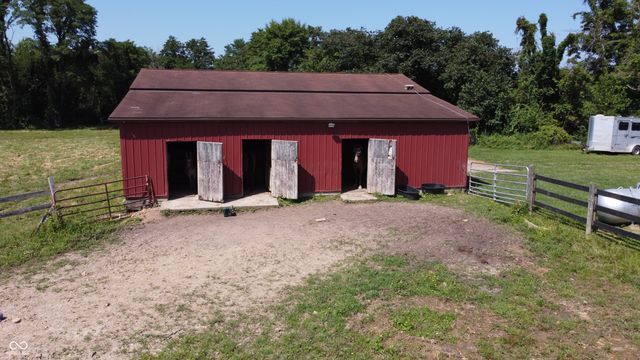 7656 S Becks Grove Road, Freetown, IN 47235