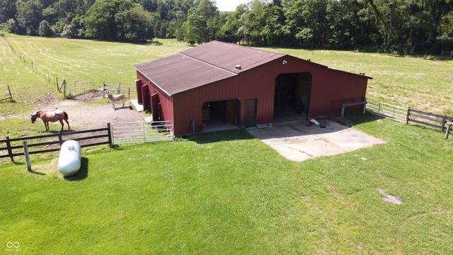 7656 S Becks Grove Road, Freetown, IN 47235