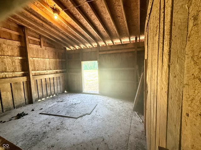 7656 S Becks Grove Road, Freetown, IN 47235