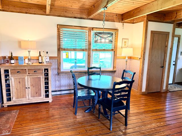 7656 S Becks Grove Road, Freetown, IN 47235