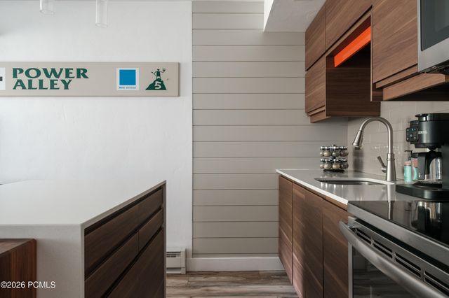 1677 Captain Molly Drive 221, Park City, UT 84060