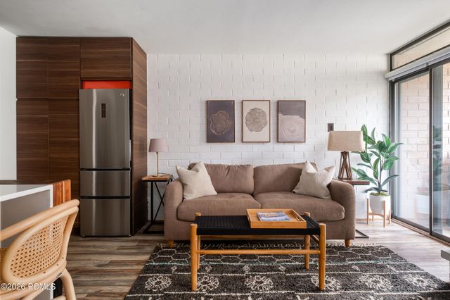 1677 Captain Molly Drive 221, Park City, UT 84060